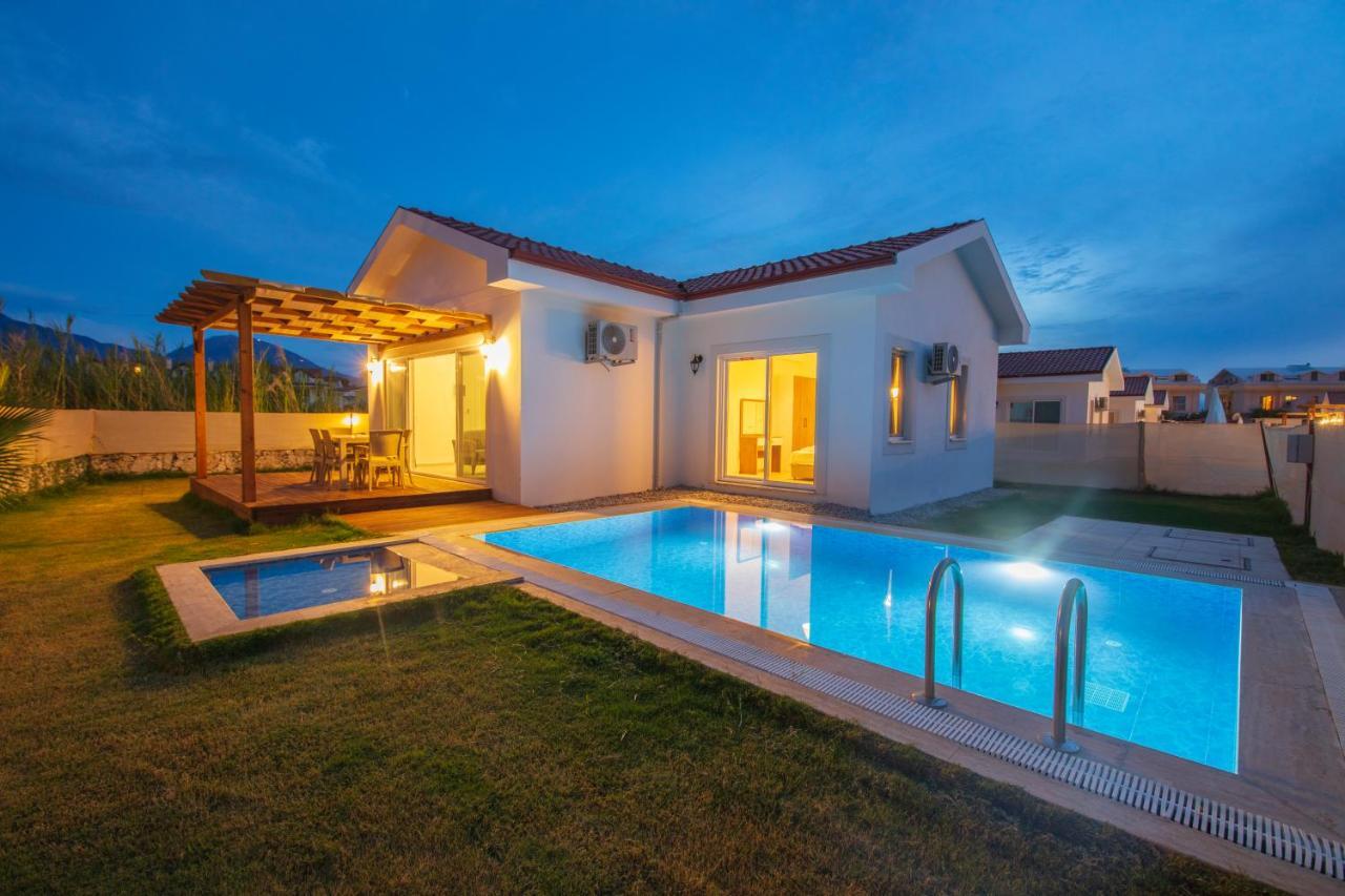 Sunteos Villa Suites Fethiye Esterno foto
